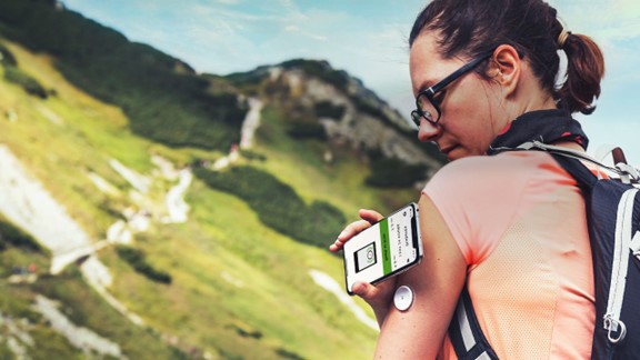 使用低静态电流小型器件准确测量生命体