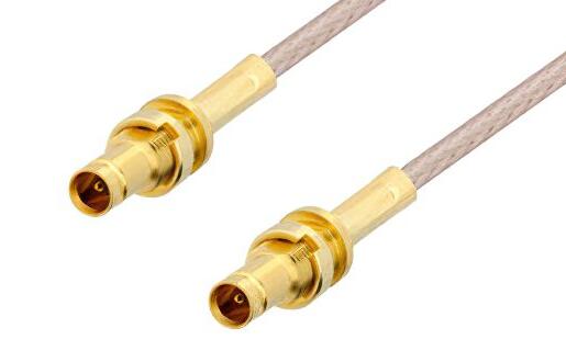 1.0/2.3插孔隔板至1.0/2.3使用RG316同轴电缆的插孔隔板电缆，RoHS