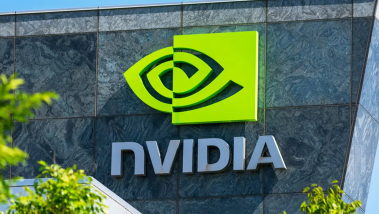 英伟达:GB200生产顺利,AI服务器产线满载 英伟达:GB200生产顺利,AI服务器产线满载