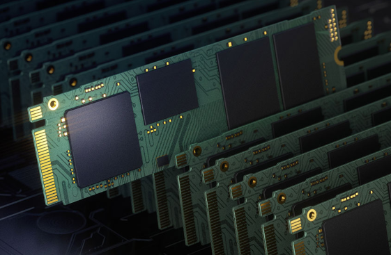 美光HBM4内存量产在即:12层堆叠+2TB/s带宽颠覆AI硬件格局 美光HBM4内存量产在即:12层堆叠+2TB/s带宽颠覆AI硬件格局