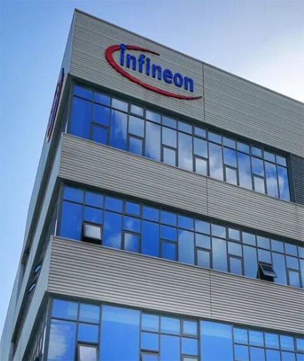 英飞凌推出具有USB-C PD和升降压充电控制器的高压MCU